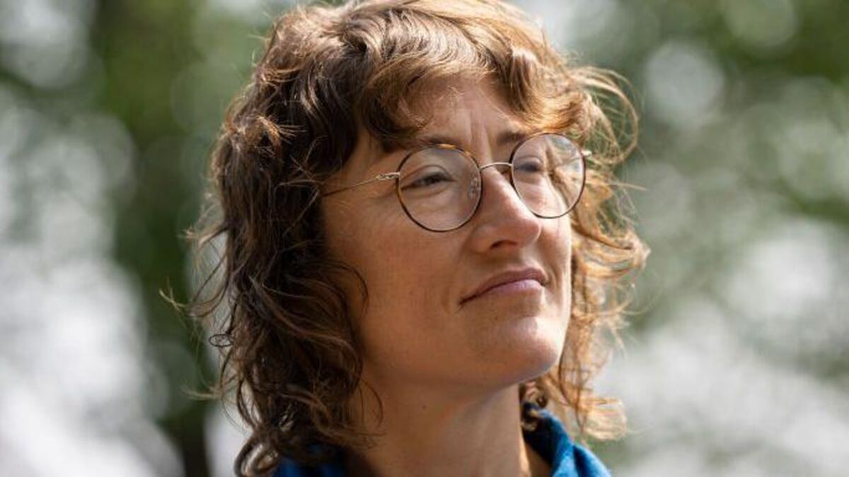 Quién es Christina Koch, la primera mujer que viajará a la Luna a bordo de la misión Artemis II de la NASA: ‘Una foto me inspiró a ser astronauta’