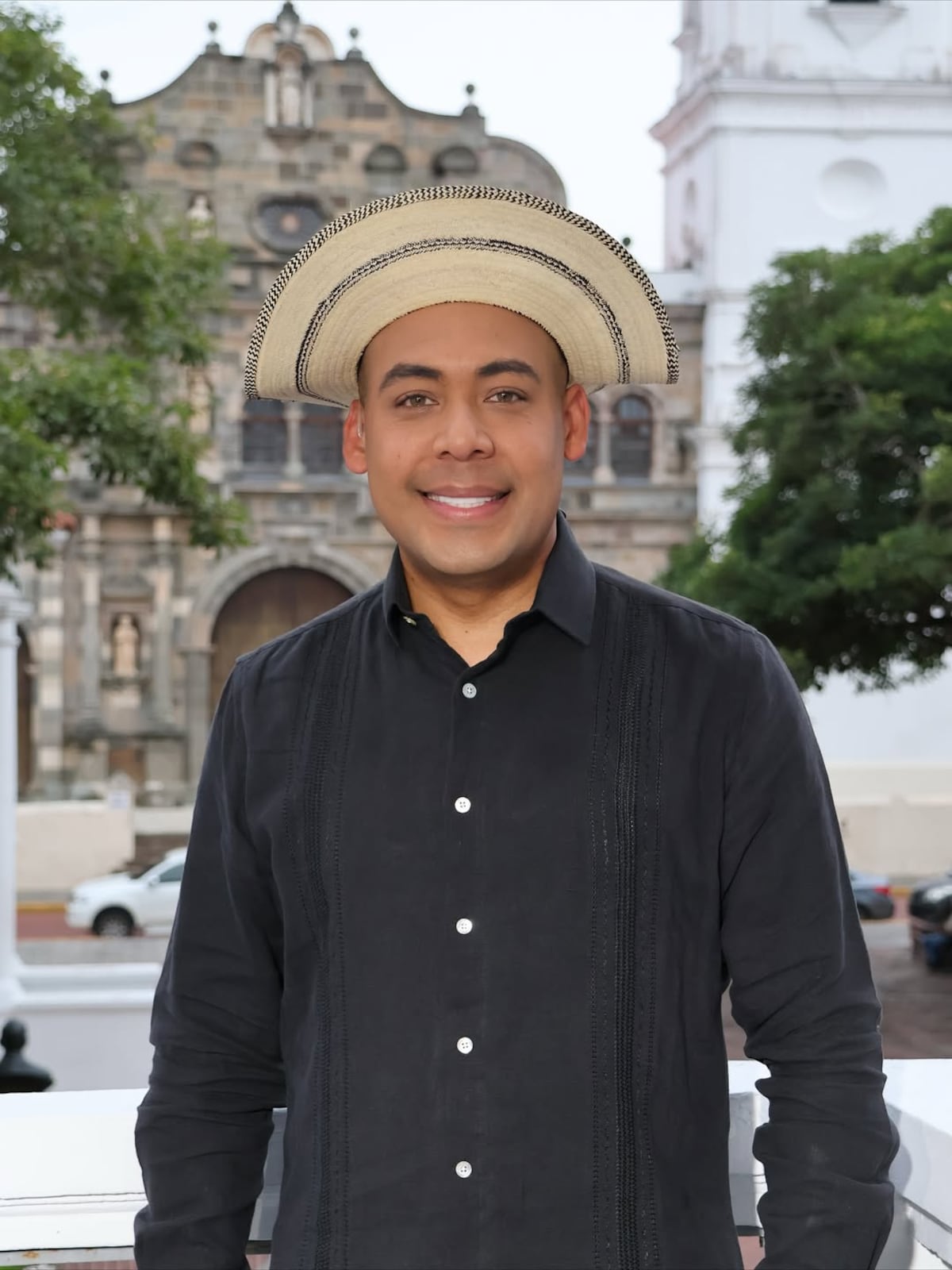 ‘¿Quién mejor que yo?, que soy panameño’: Edwin Pitti, el periodista panameño de Univision, nos cuenta sobre su rol en los Premios Juventud