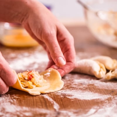 #EllasenCuarentena: ‘He descubierto mi arte de preparar empanadillas con relleno de atún’