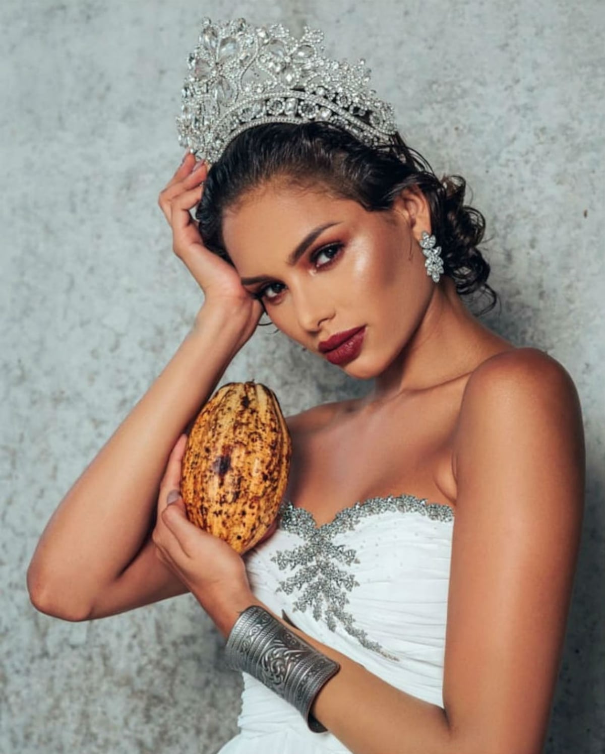 La panameña Angie Keith, primera finalista en concurso de belleza en Venezuela