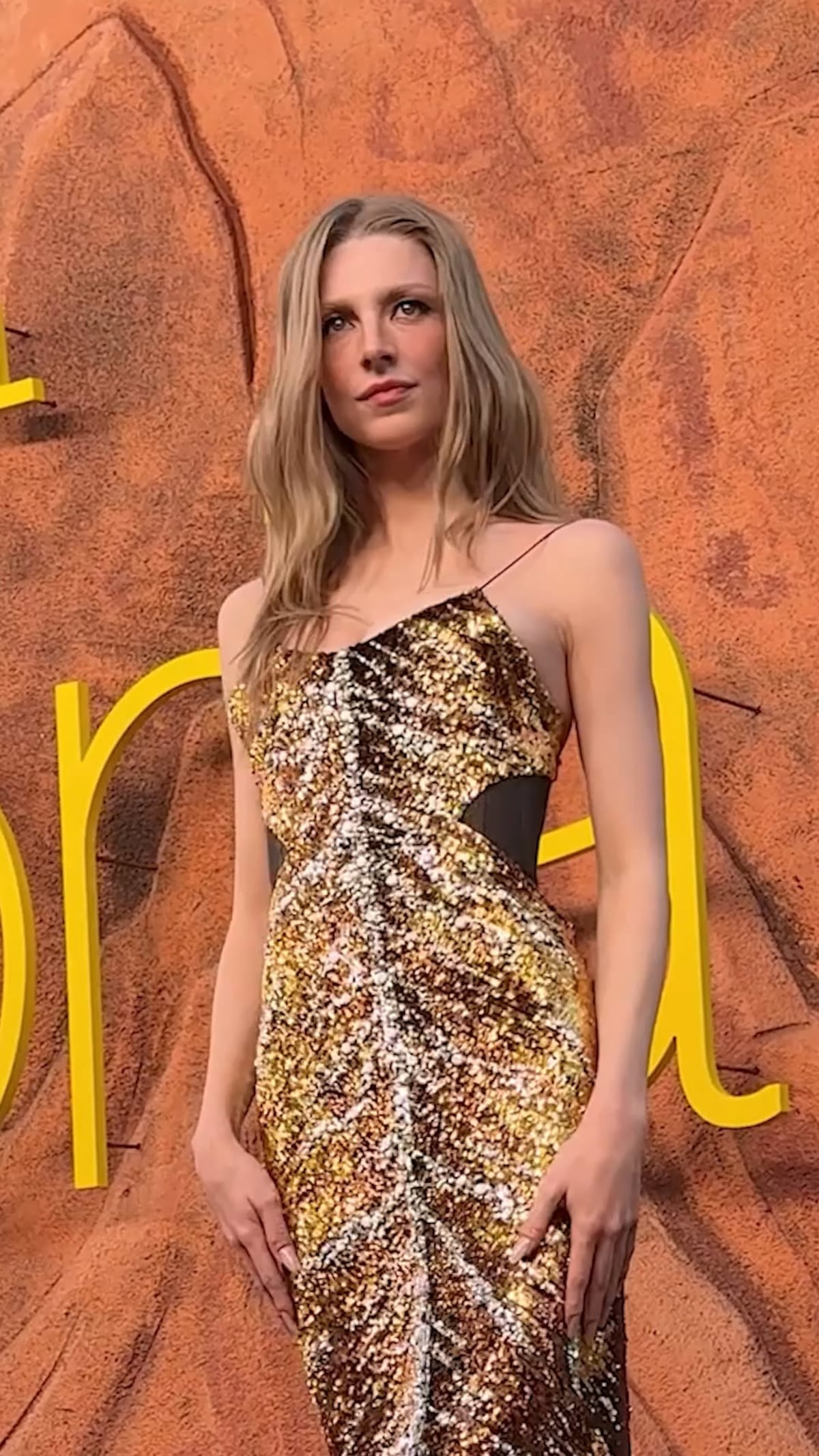 Vestidos creados hace 30 años y lentejuelas: los ‘looks’ del elenco de Euphoria para el estreno de su última temporada