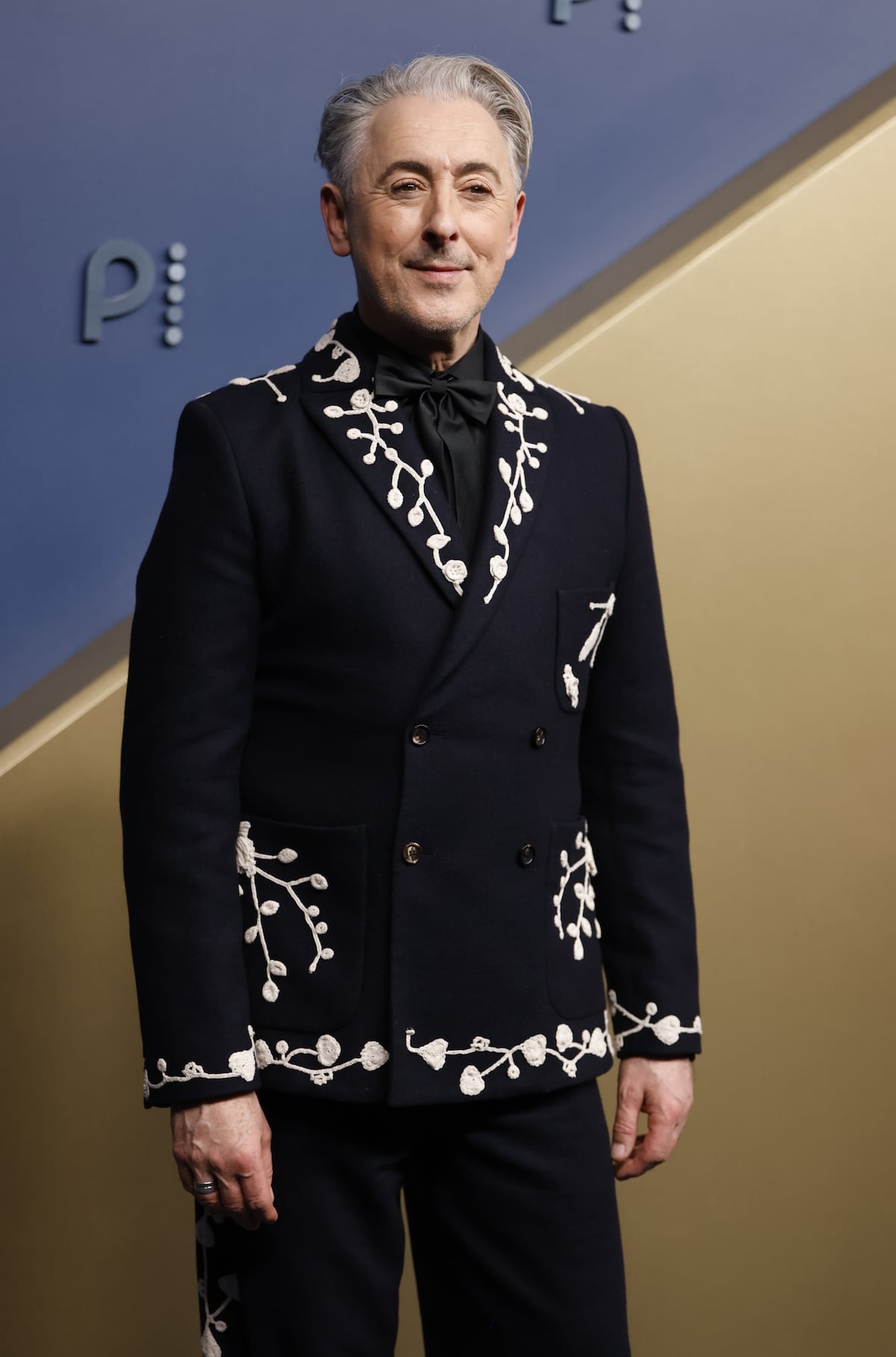 8 ‘looks’ celebridades que rompieron con el tradicional esmoquin en los Emmy