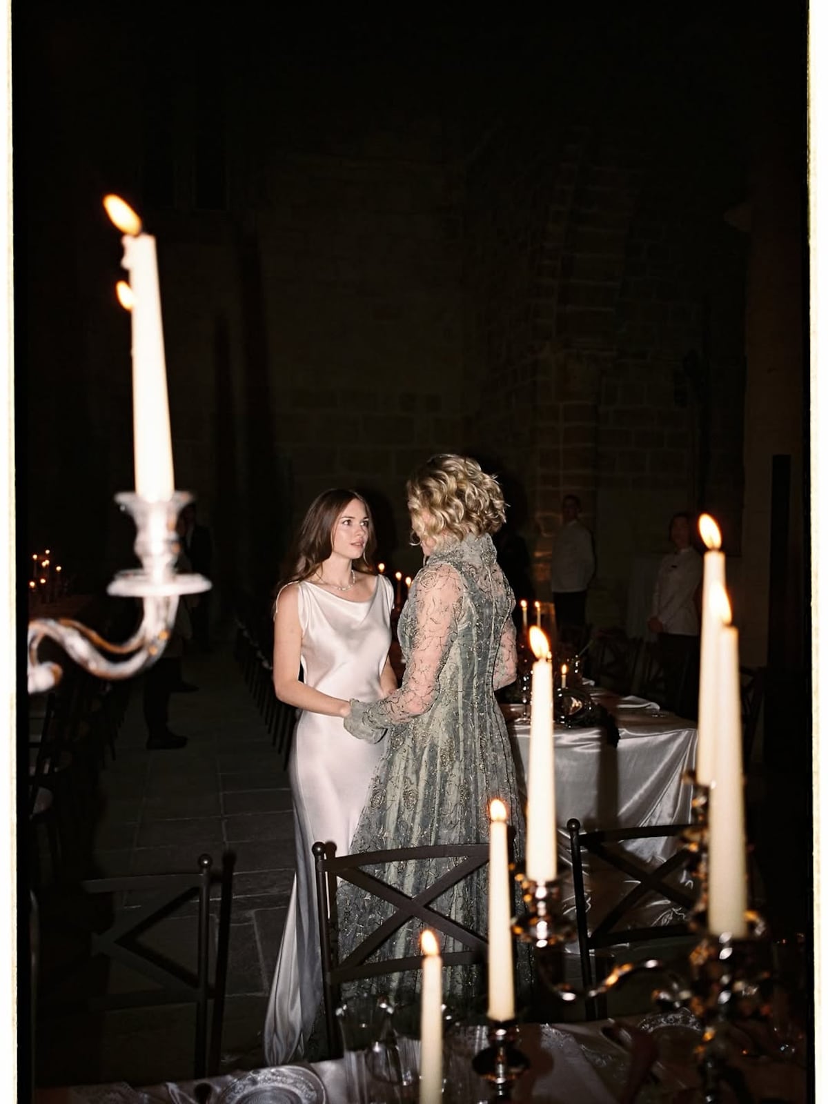 Las fotos de la boda de Stella, hija de los actores Antonio Banderas y Melanie Griffith