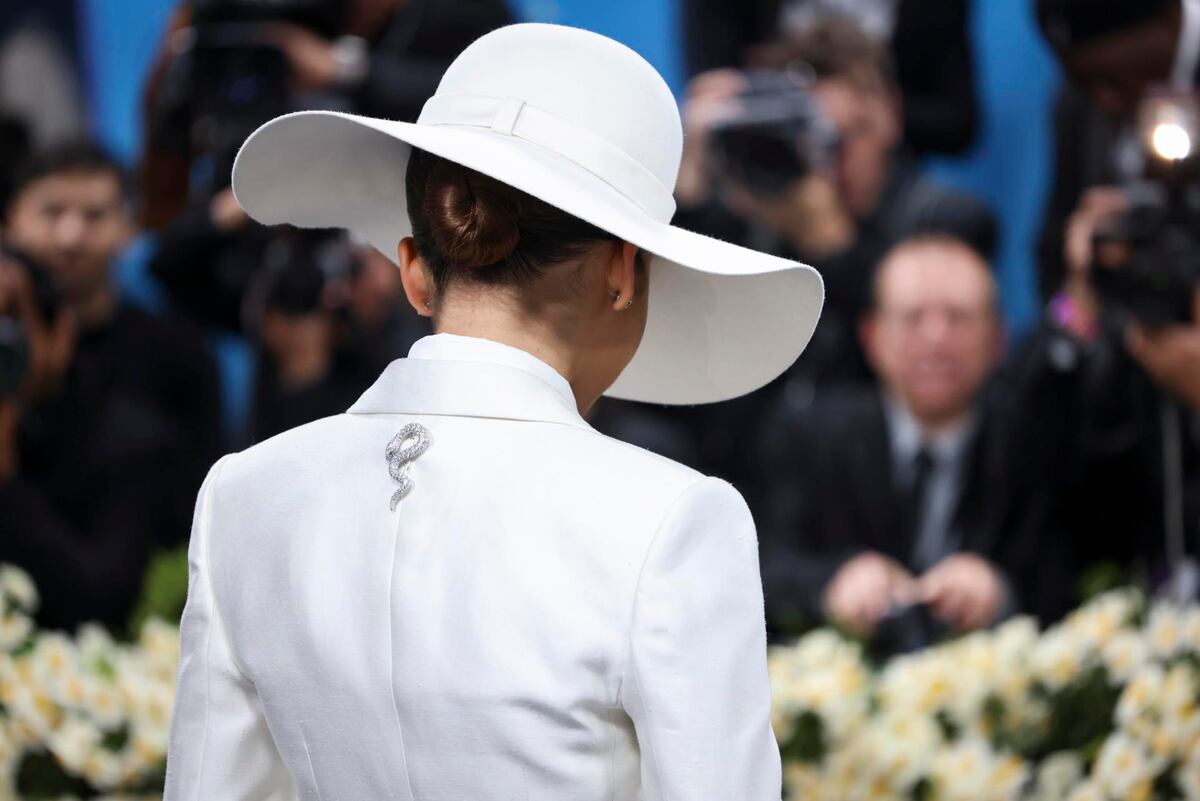 Accesorios que hablaron más que las palabras en la Met Gala 2025