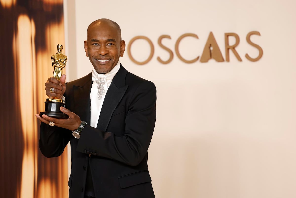 Paul Tazewell, diseñador de Wicked, es el primer hombre negro en ganar un Óscar a mejor vestuario