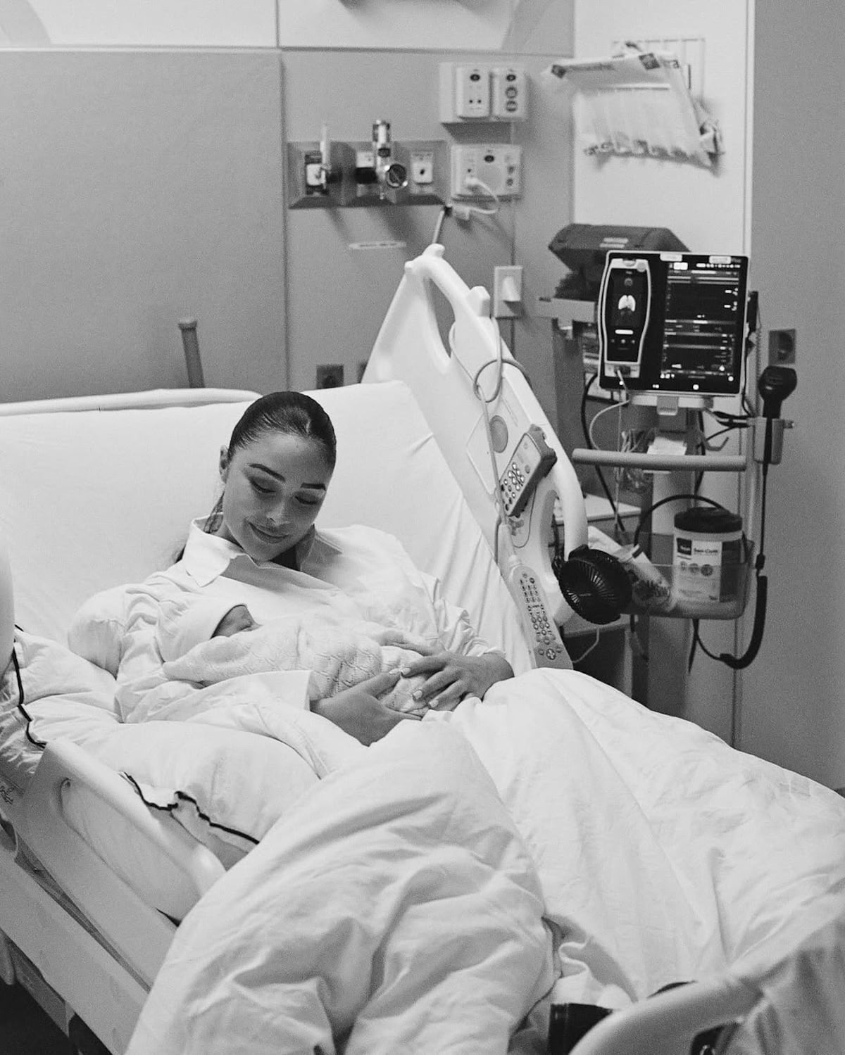 La ex Miss Universo Olivia Culpo ya es mamá