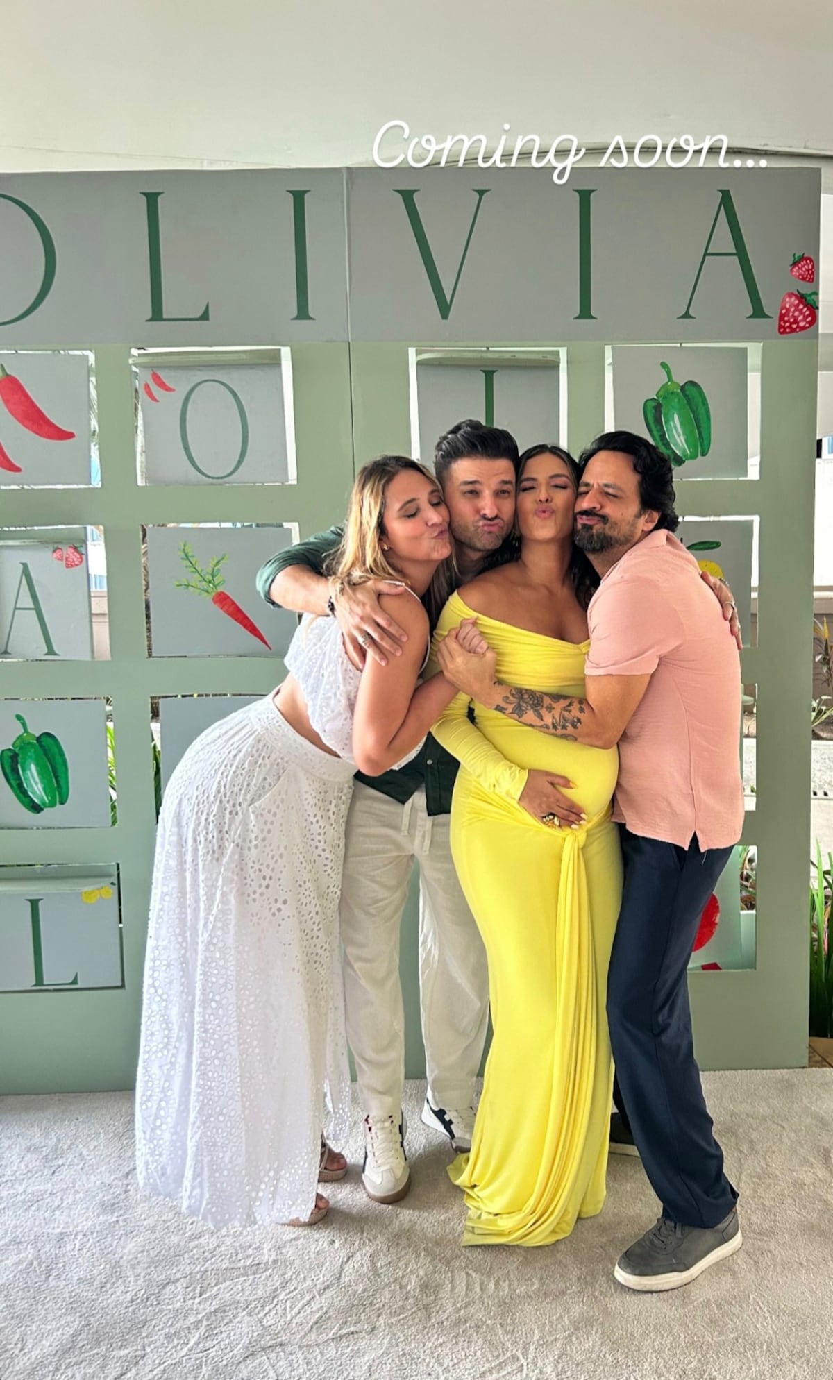 Los presentadores de televisión Carolina Castillo y Pablo Brunstein celebraron su ‘baby shower’