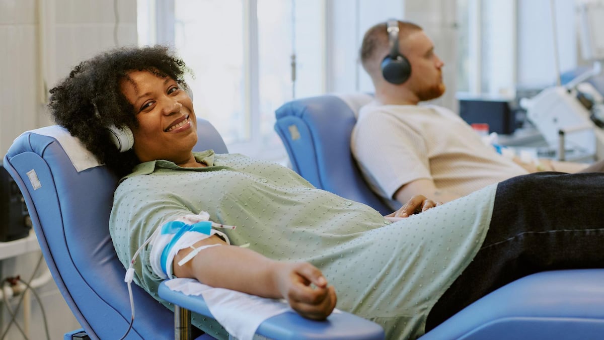 ‘Sangre dorada’: por qué los científicos están intentando cultivar la sangre más rara del mundo en un laboratorio
