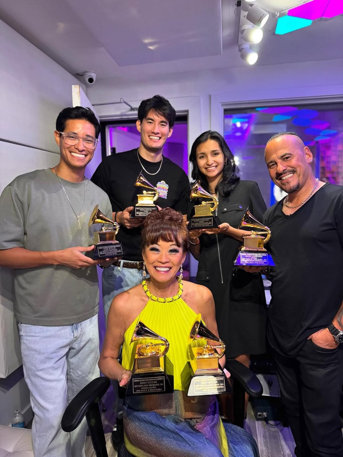 ‘Un sueño hecho realidad’: María Laura Castillero recibe su primer Grammy junto al equipo de Mimy y Tony Succar 