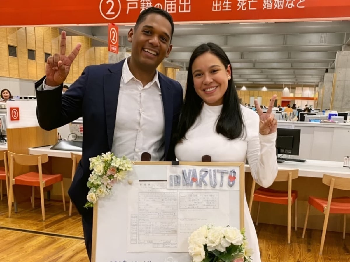 Él periodista y ella maestra: la historia de los panameños que decidieron casarse en Japón