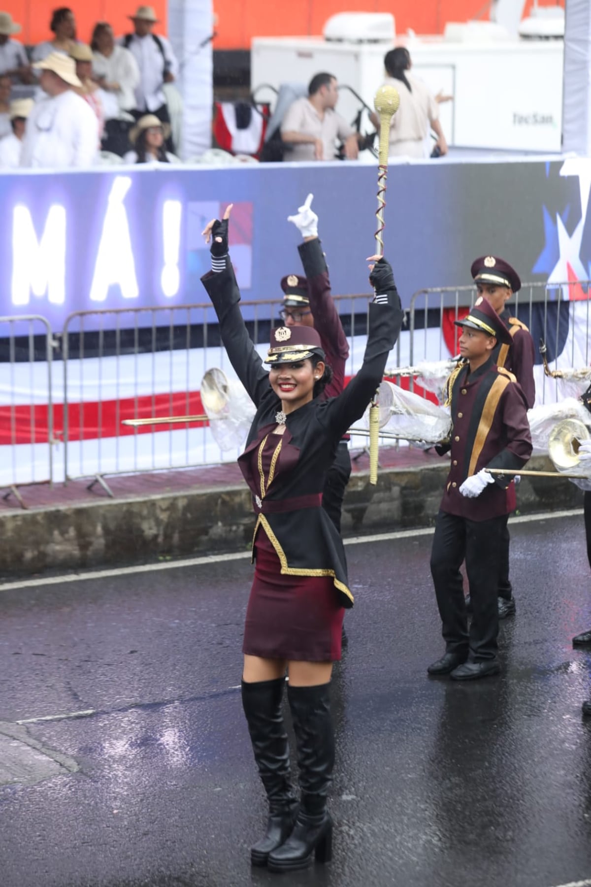 Tambor Mayor: liderazgo con estilo en los desfiles patrios