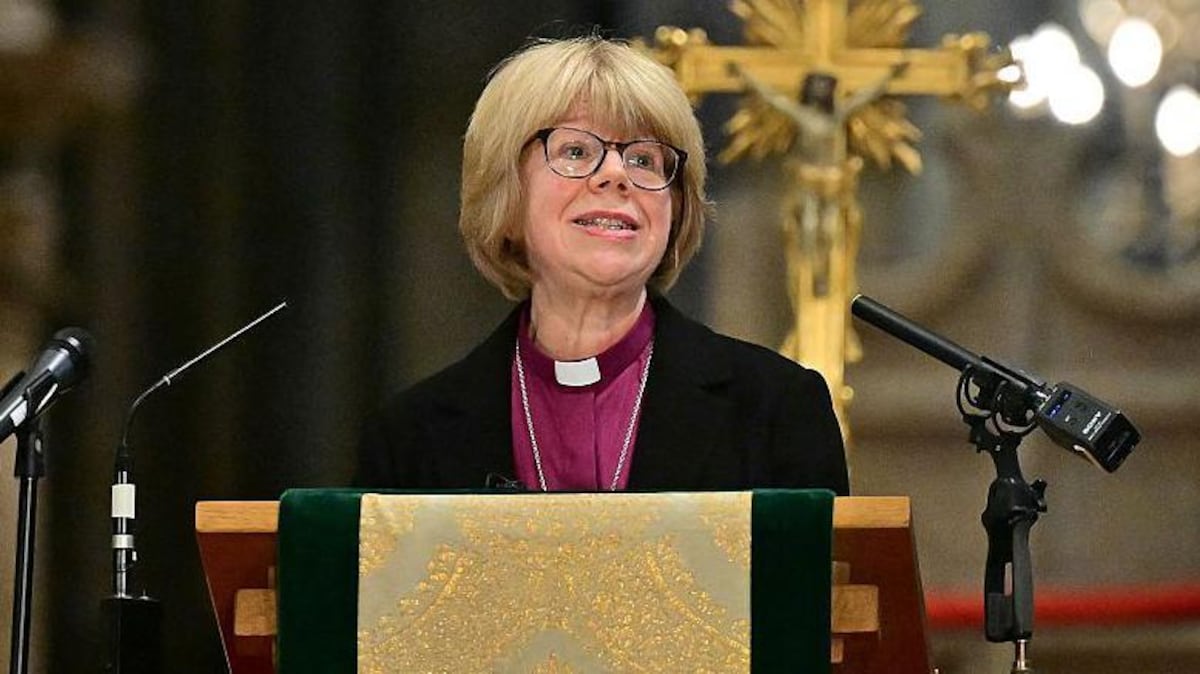 Quién es Sarah Mullally, la primera mujer que liderará la Iglesia anglicana en los casi 500 años de historia de la institución