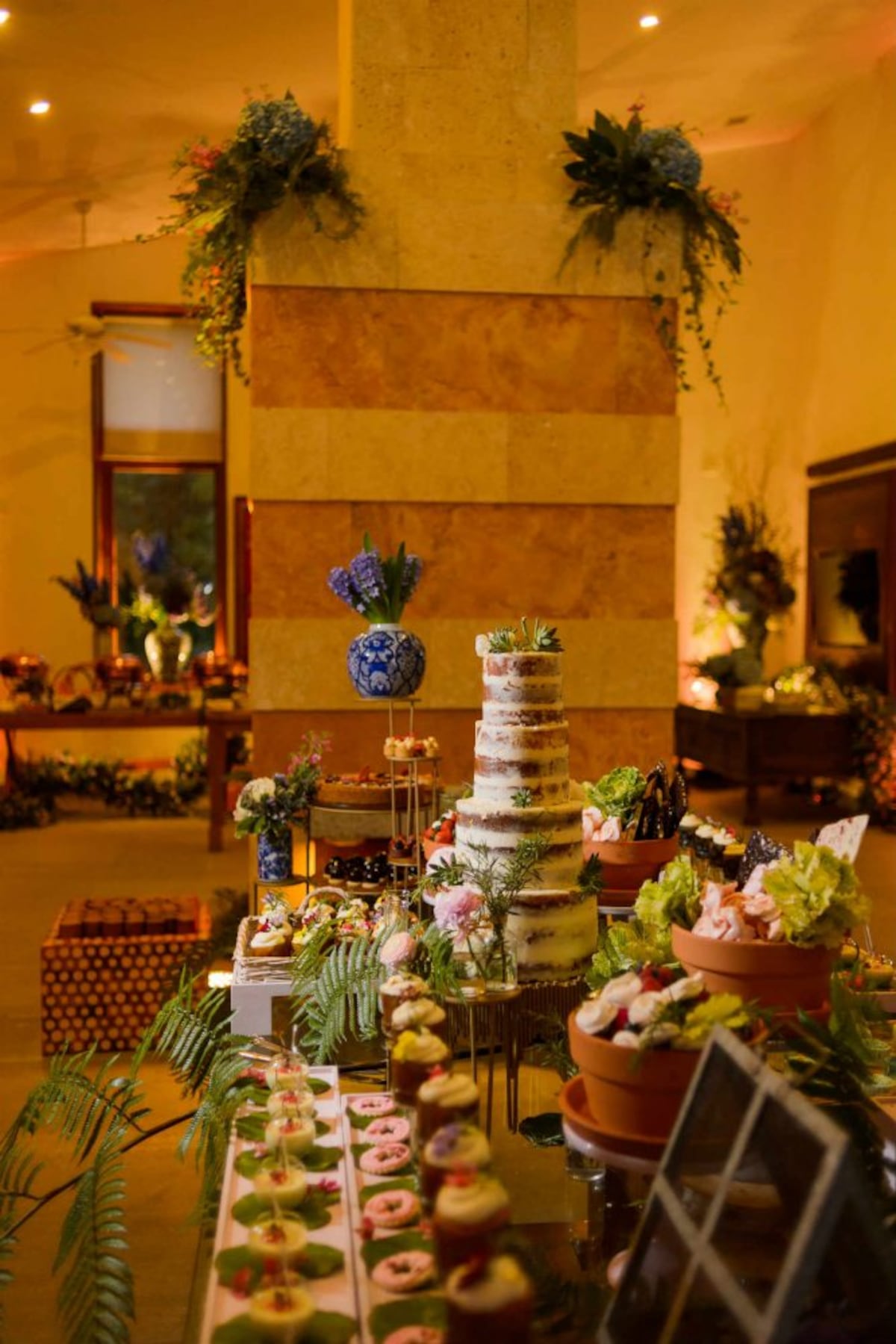 Al altar en El Valle, la boda de Paola Cantagalli y Aaron Bromley