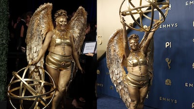 La comediante Megan Stalter llegó a los Emmy vestida como la icónica estatuilla del premio