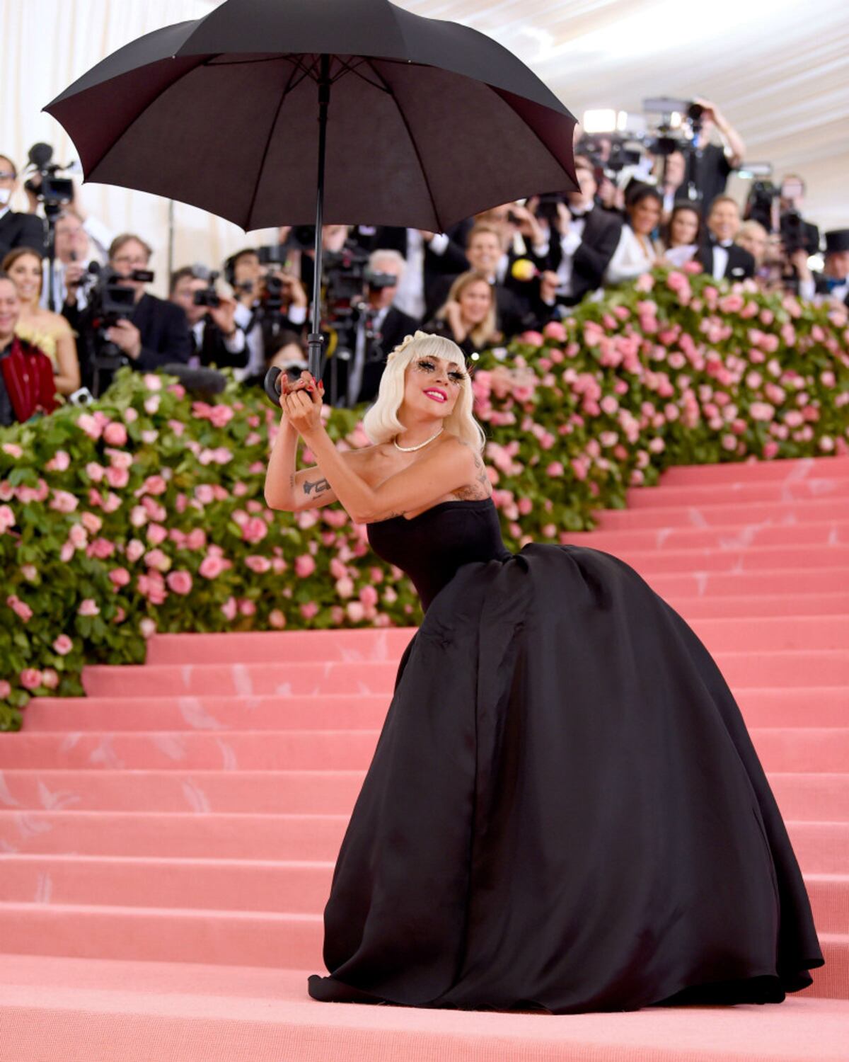 La metamorfosis de Lady Gaga en la gala del Met