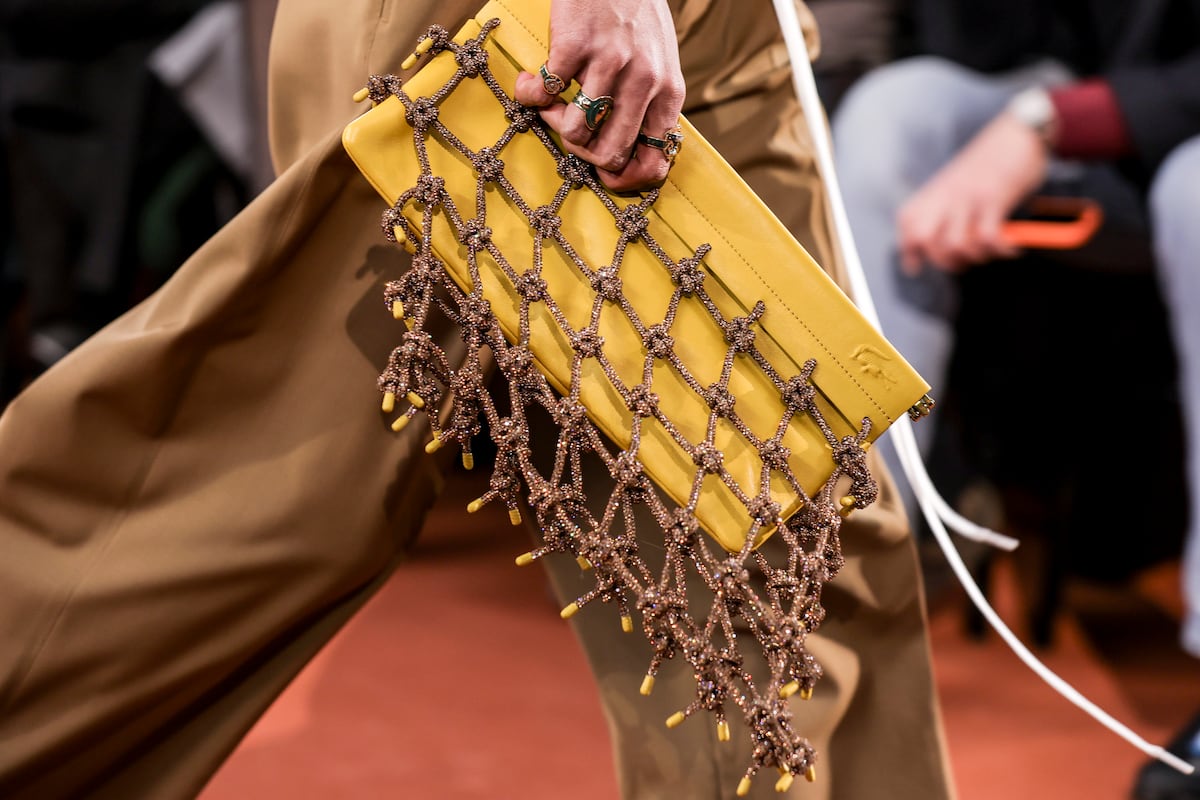 Los accesorios destacan de nuevo junto a las colecciones de moda de la Semana de París