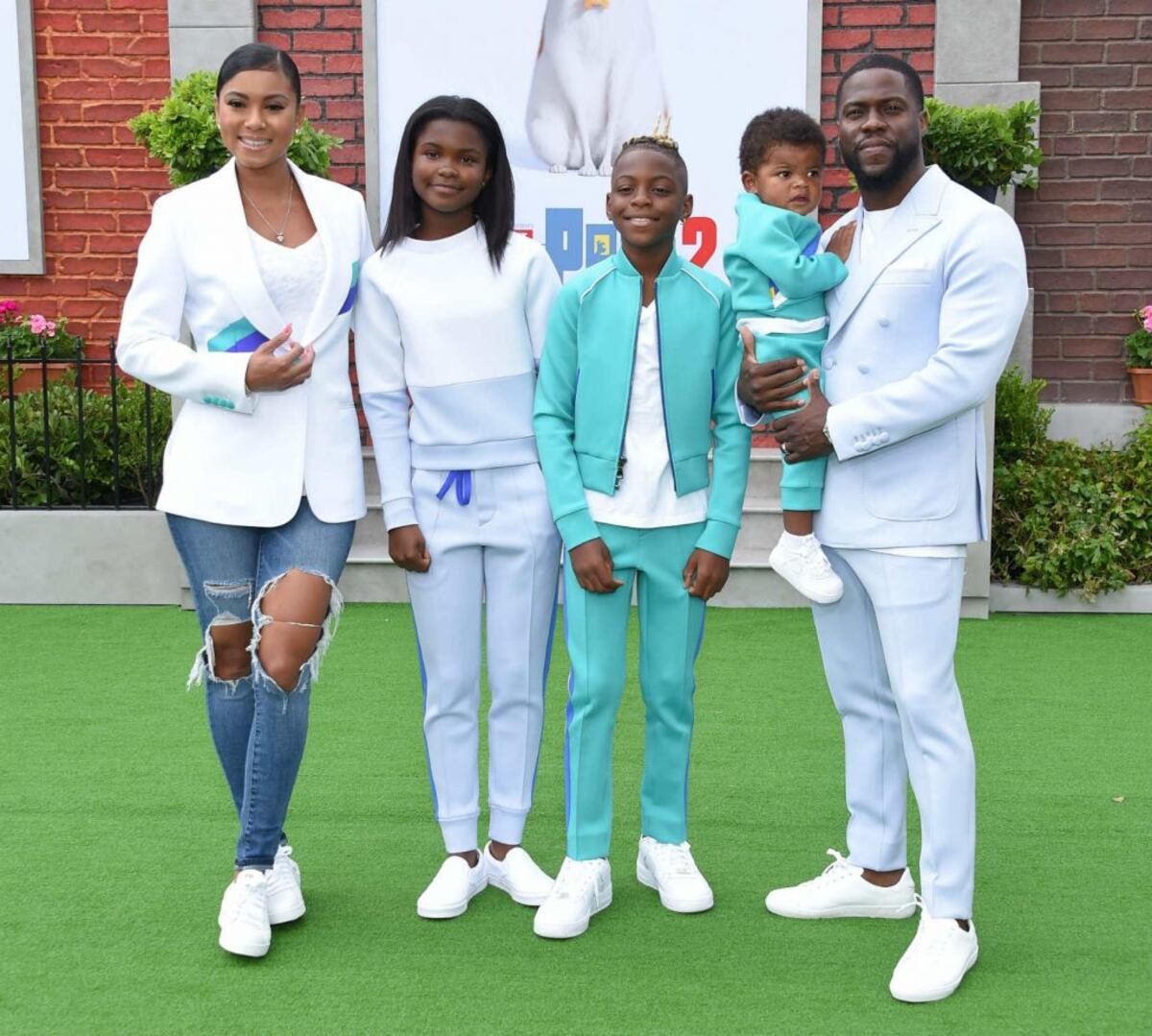 John Legend, Javier Bardem y otros famosos con un ‘look’ casual en zapatillas