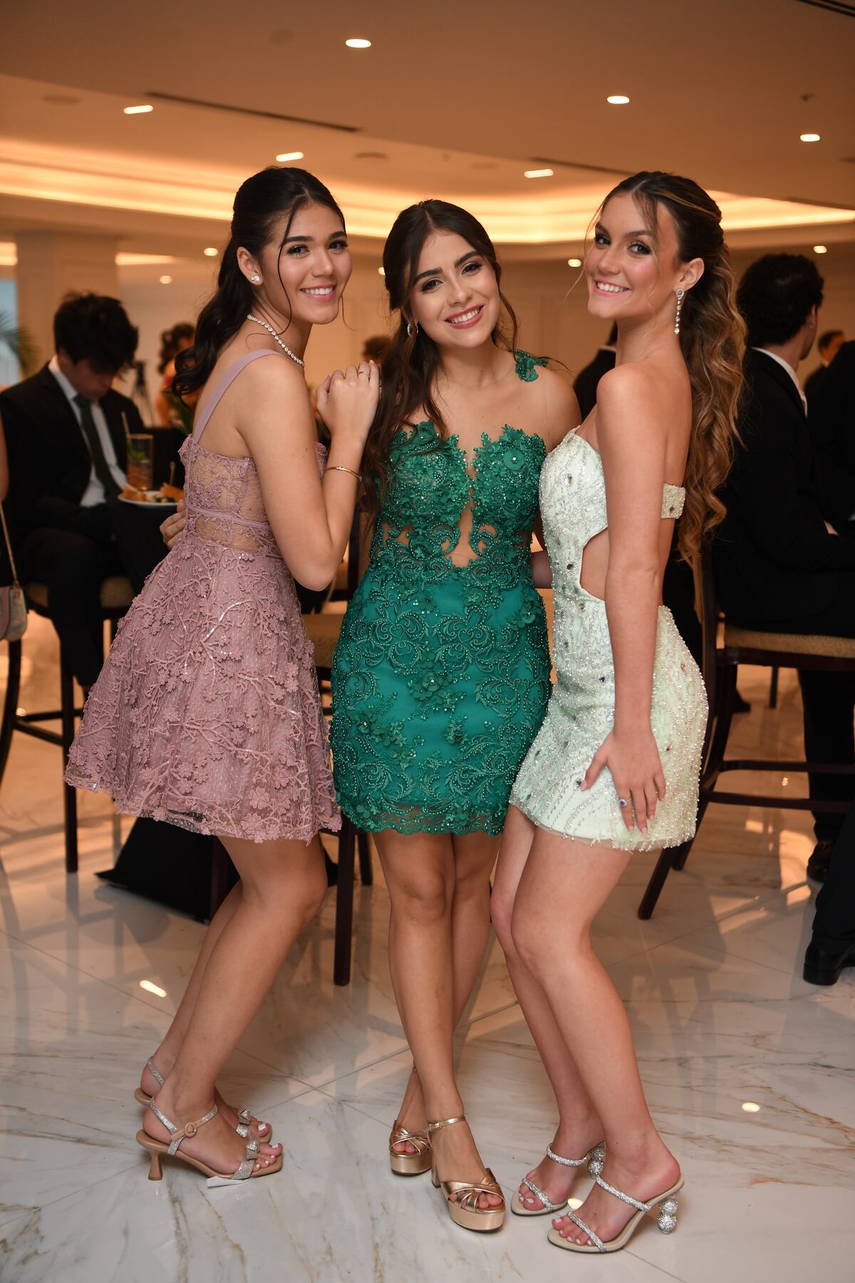 27 jóvenes participarán en el Festival de Debutantes 2025