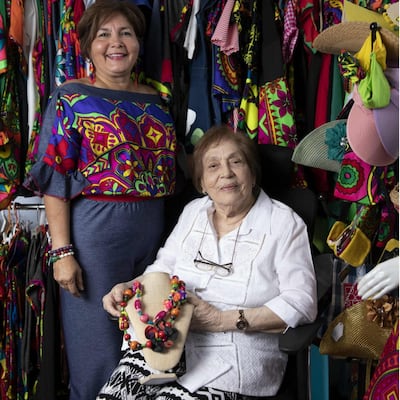 Parumian, diseños panameños por una odontóloga y su madre