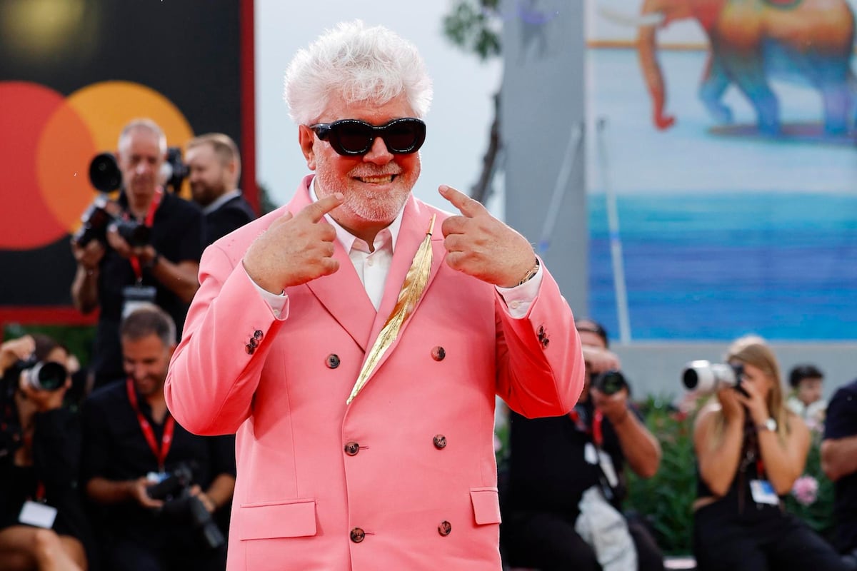 Almodóvar y sus ‘chicas’ Tilda Swinton y Julianne Moore brillan en el Festival de Venecia