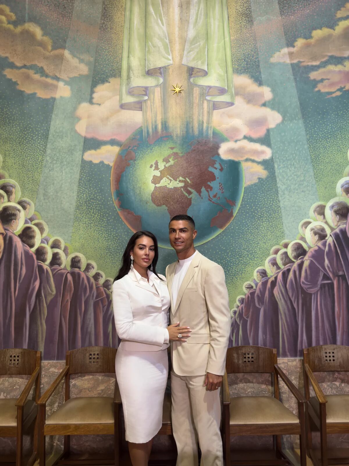 Cristiano Ronaldo y Georgina Rodríguez se casan vestidos de Gucci y con joyería valorada en más de 70 millones de dólares