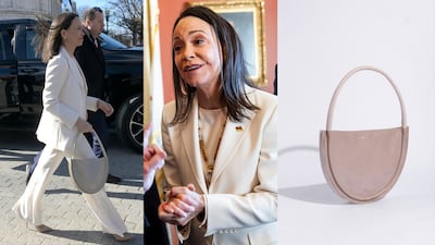 María Corina Machado y su traje blanco (y su cartera hecha en Venezuela) para almorzar con el presidente Donald Trump en la Casa Blanca