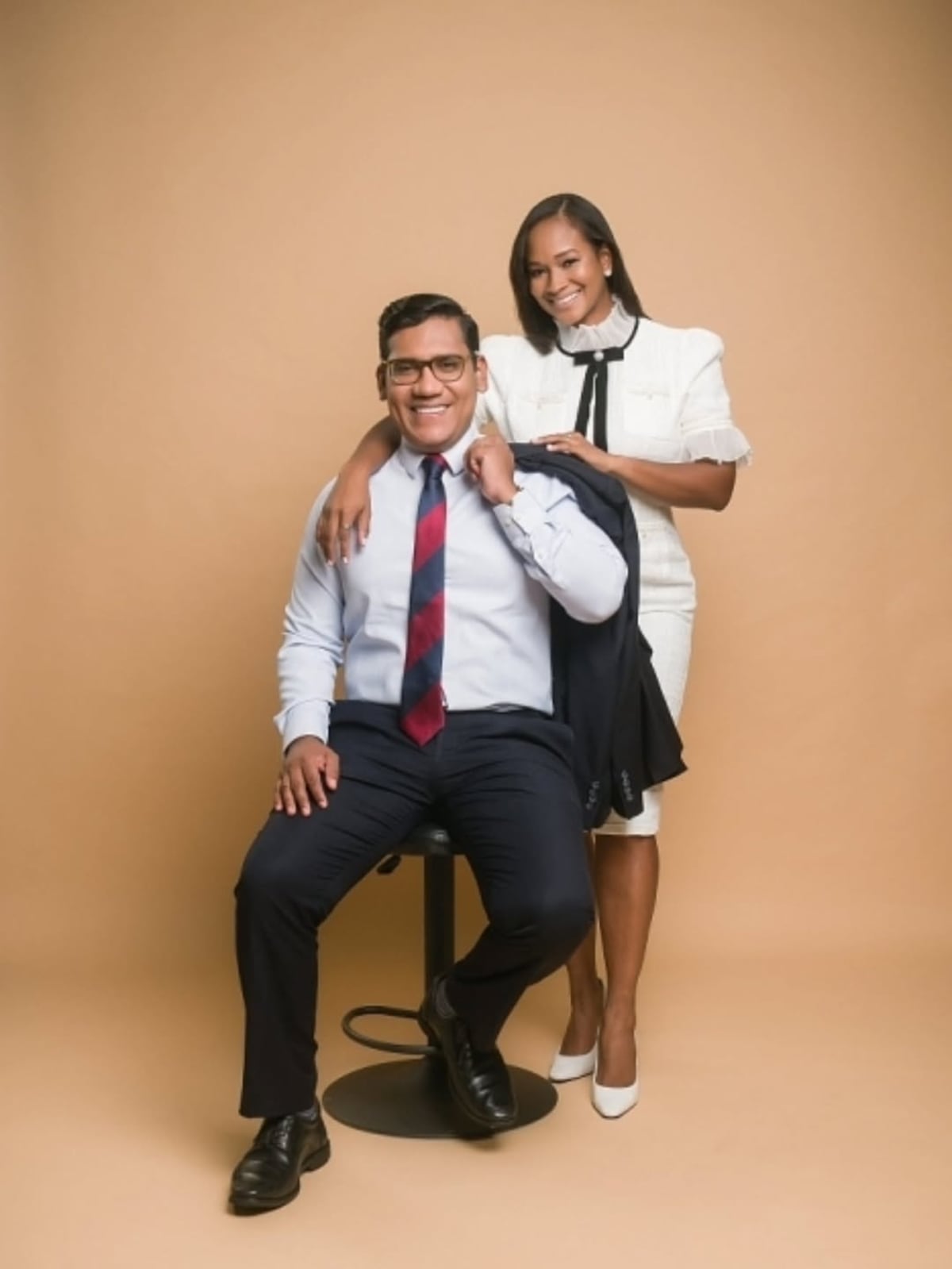 Yomatsy Hazlewood, Miss Panamá 2014 y su pareja, el periodista Félix Chávez, se gradúan con honores de la Facultad de Derecho de la Universidad de Panamá