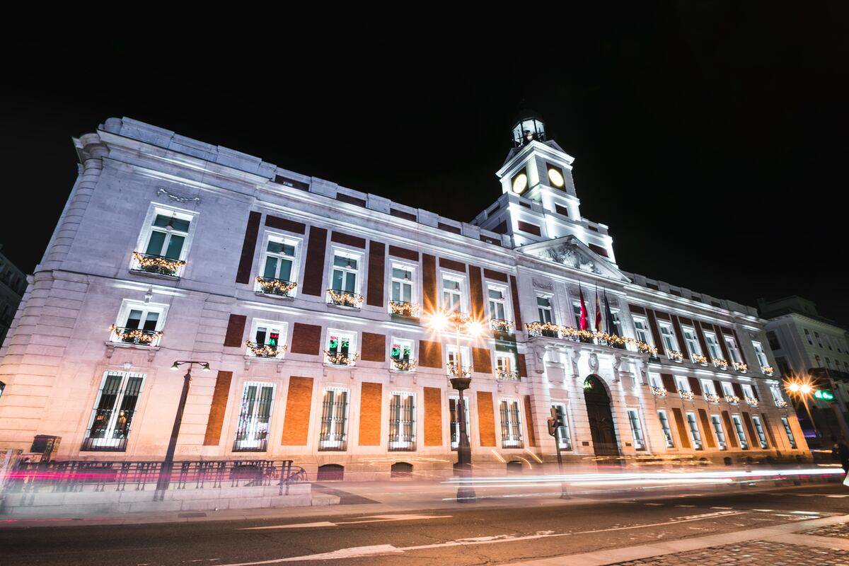 Usar panty rosa, comer lentejas, tirar un balde de agua... Tradiciones de Año Nuevo en diferentes países