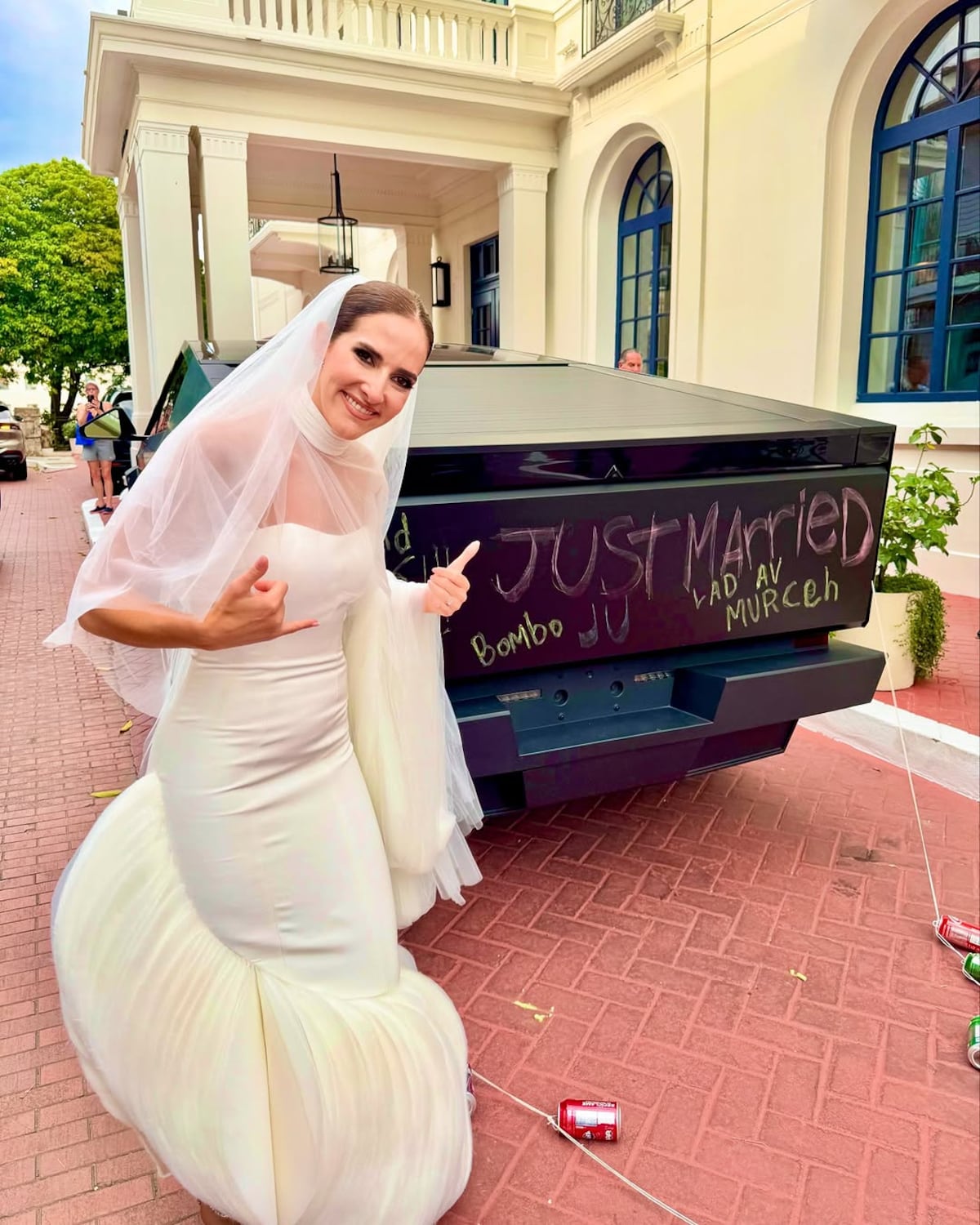 La boda (con tres días de celebración) de Gabriella Mizrachi, hermana mayor del alcalde Mayer