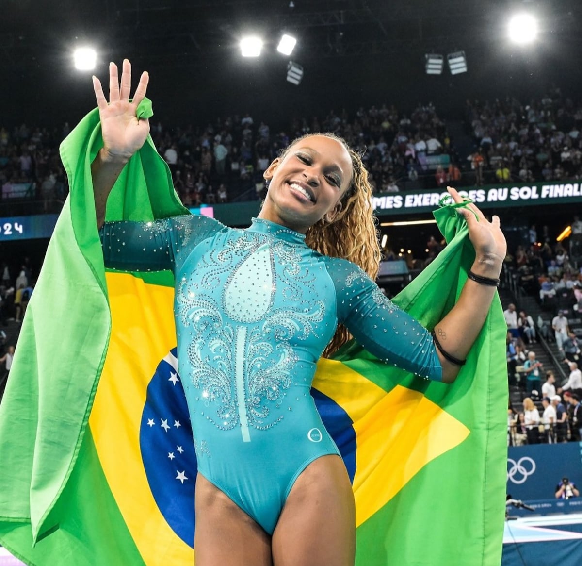 Rebeca Andrade, la mayor medallista olímpica de Brasil que le arrebató el oro a Simone Biles