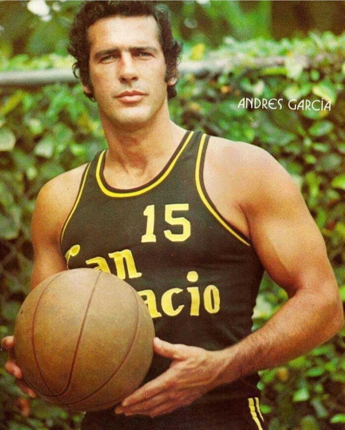 El legendario actor Andrés García murió a los 81 años