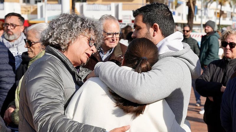 “Hay que decir más te quiero, la vida en cualquier momento se va”: una niña de 6 años que perdió a toda su familia y otras historias de las víctimas mortales del choque de trenes en España