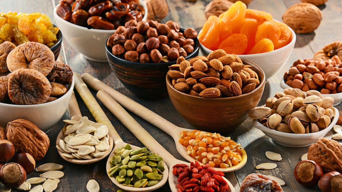 Qué vitaminas son fundamentales para la salud y qué alimento aporta la mayor variedad