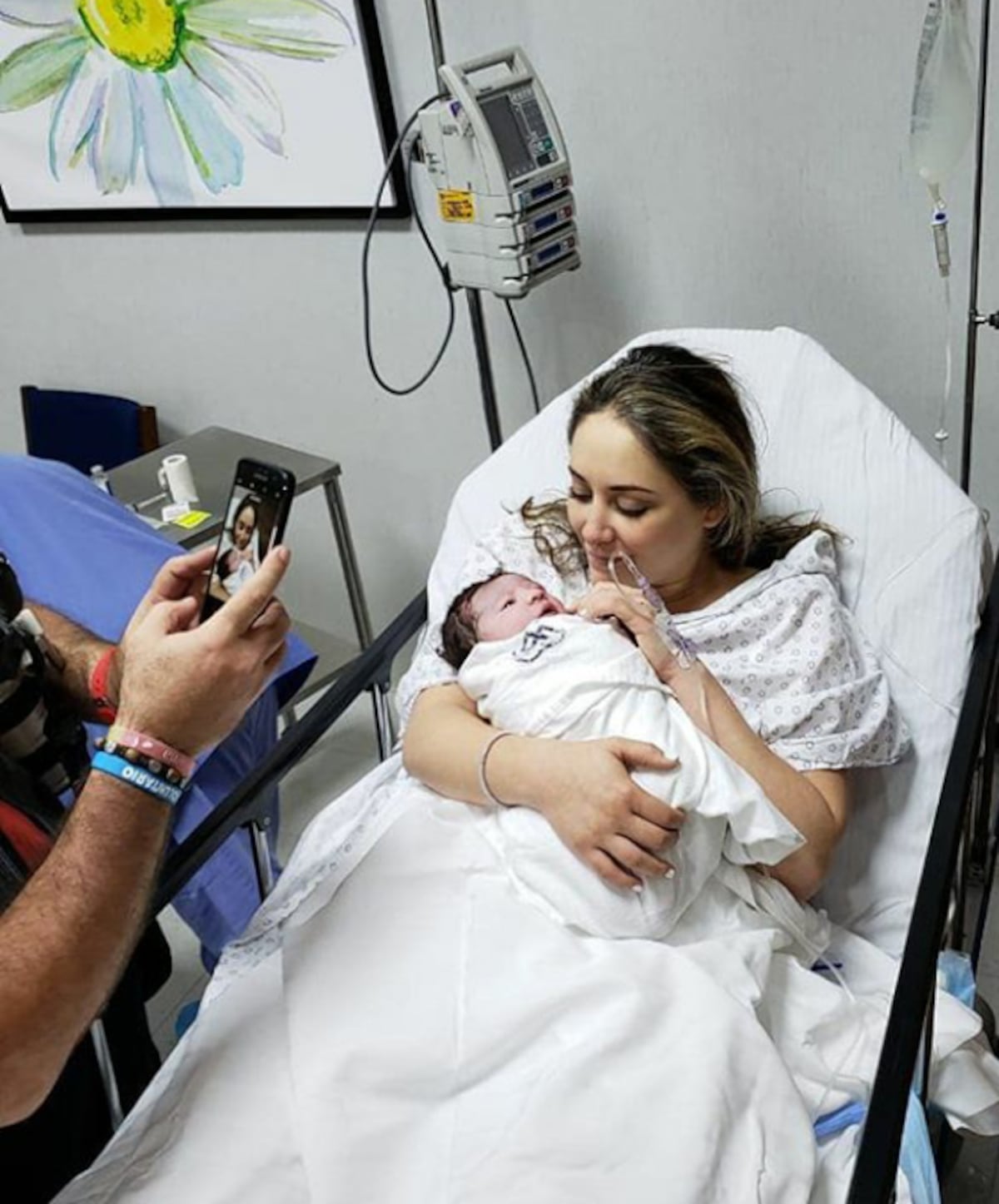 Celebridades panameñas presentan a sus nuevos bebés