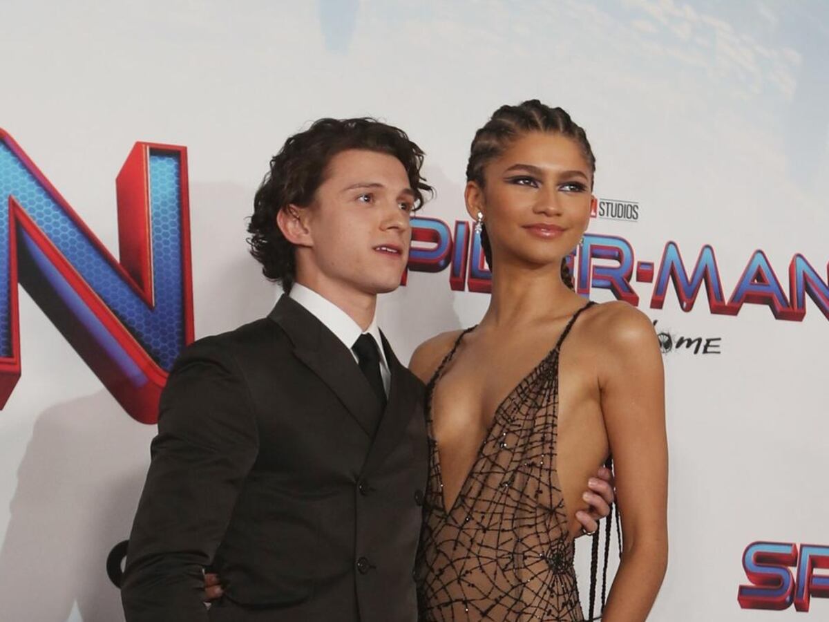 Los actores Zendaya y Tom Holland se comprometieron, según TMZ y la revista People