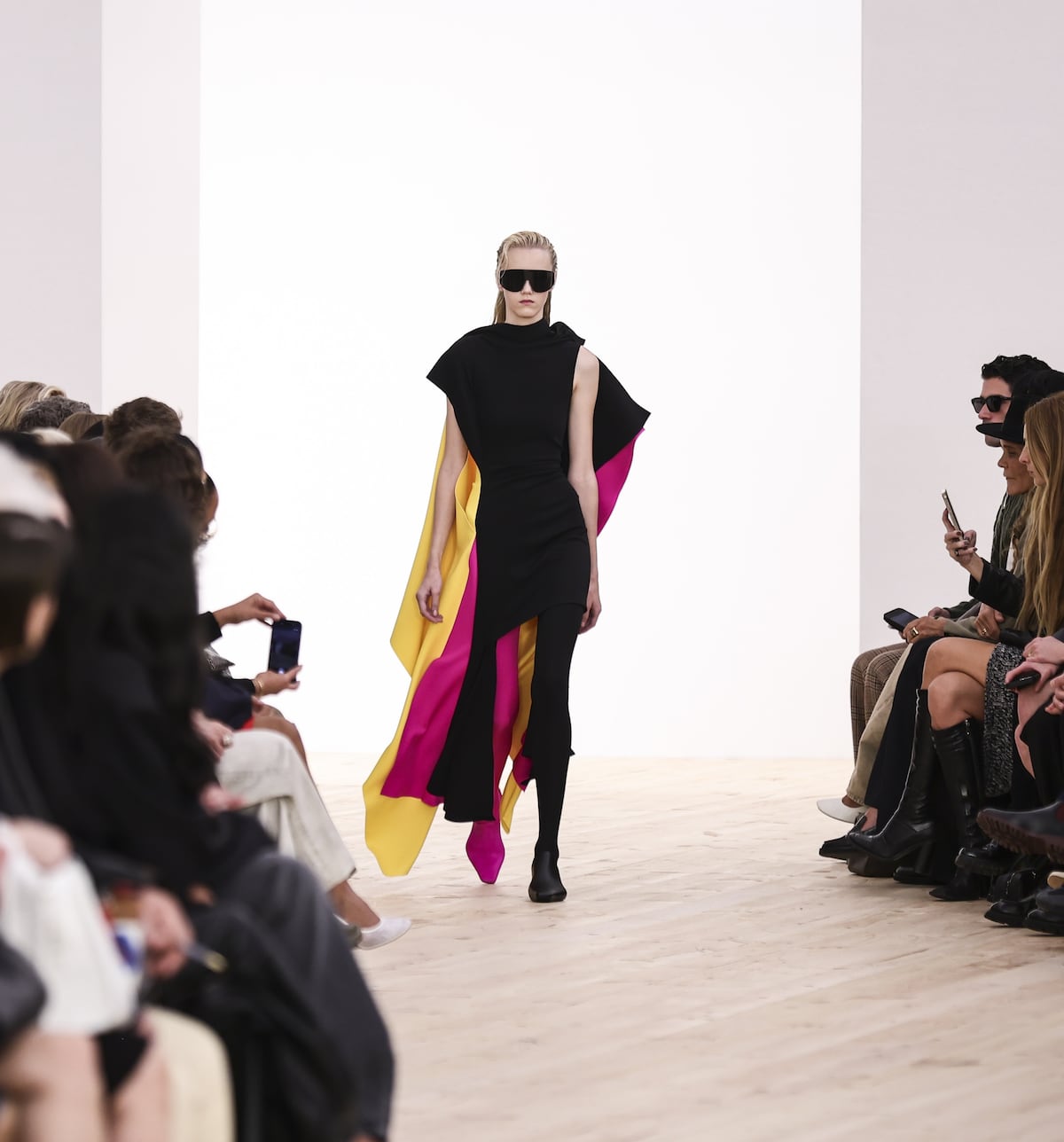 Diseños vanguardistas en París Fashion Week