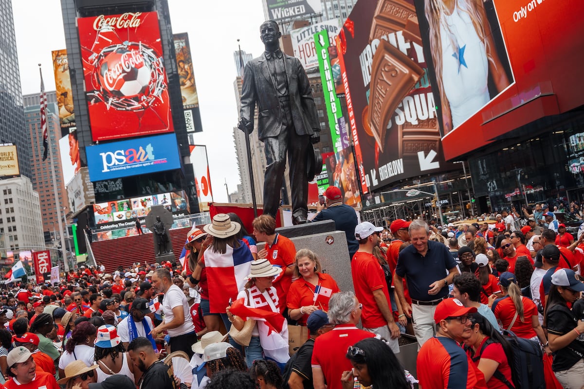 Fotos del banderazo panameño en Times Square, Nueva York, previo al partido contra Inglaterra