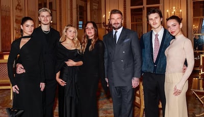 Victoria y David Beckham reaparecen en público, con sus hijos en París, tras el polémico comunicado de Brooklyn