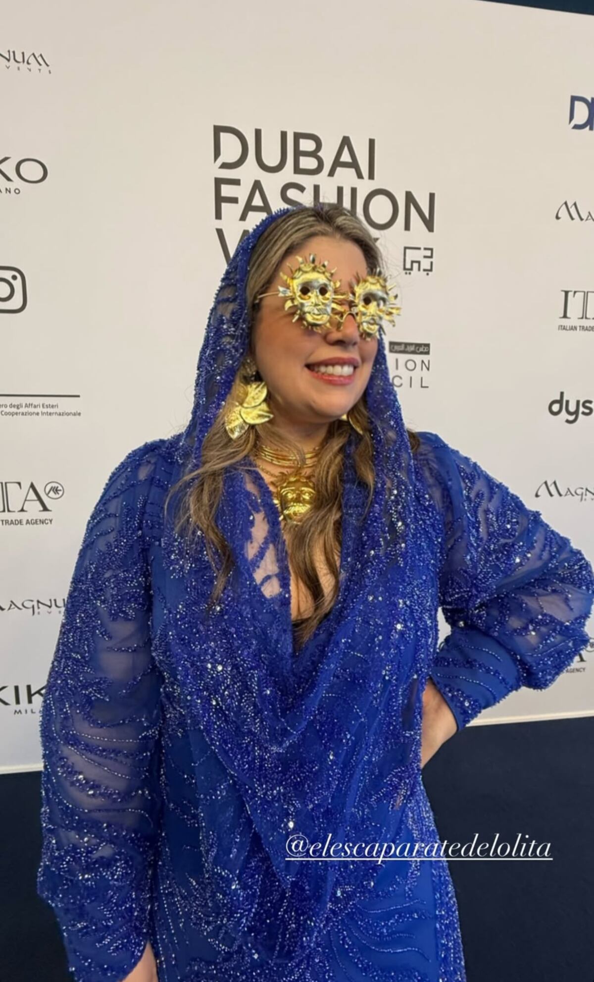 Diseño panameño en Dubai Fashion Week: la diseñadora de joyas Michelle Ferrer viste un atuendo hecho en Panamá