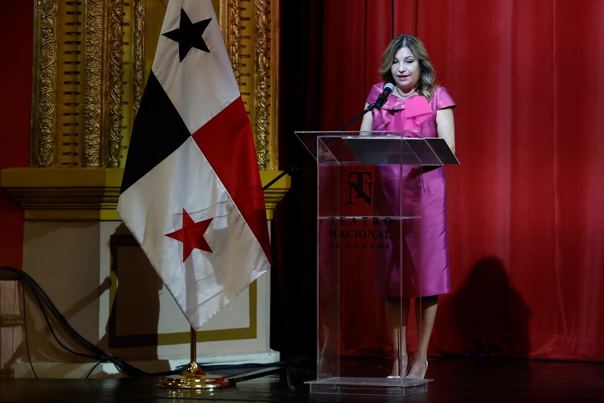 La ministra de Cultura de Panamá regresa al escenario como bailarina por una obra benéfica