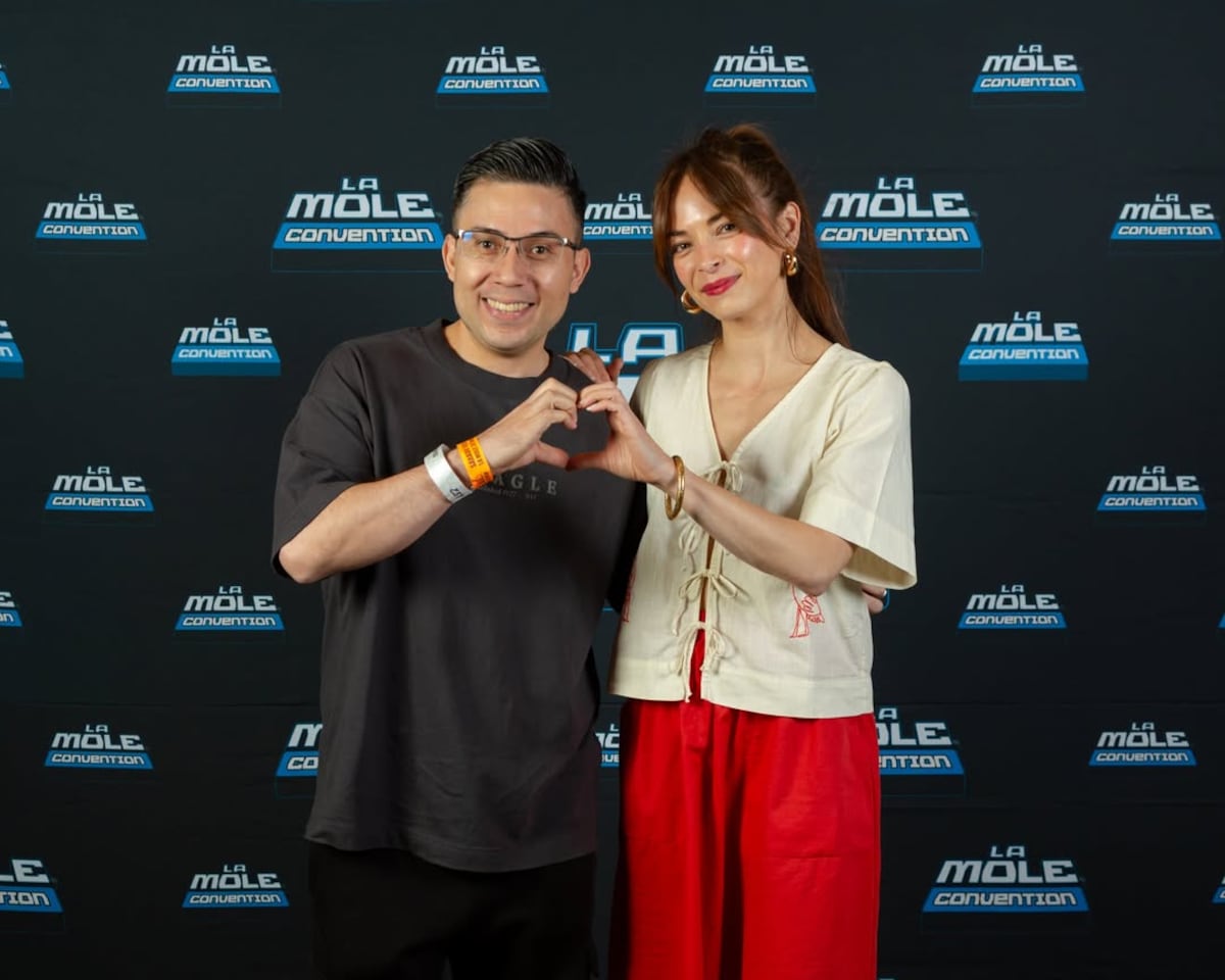 'Smallville' celebra 25 años con sus actores principales en convención de cómics en México