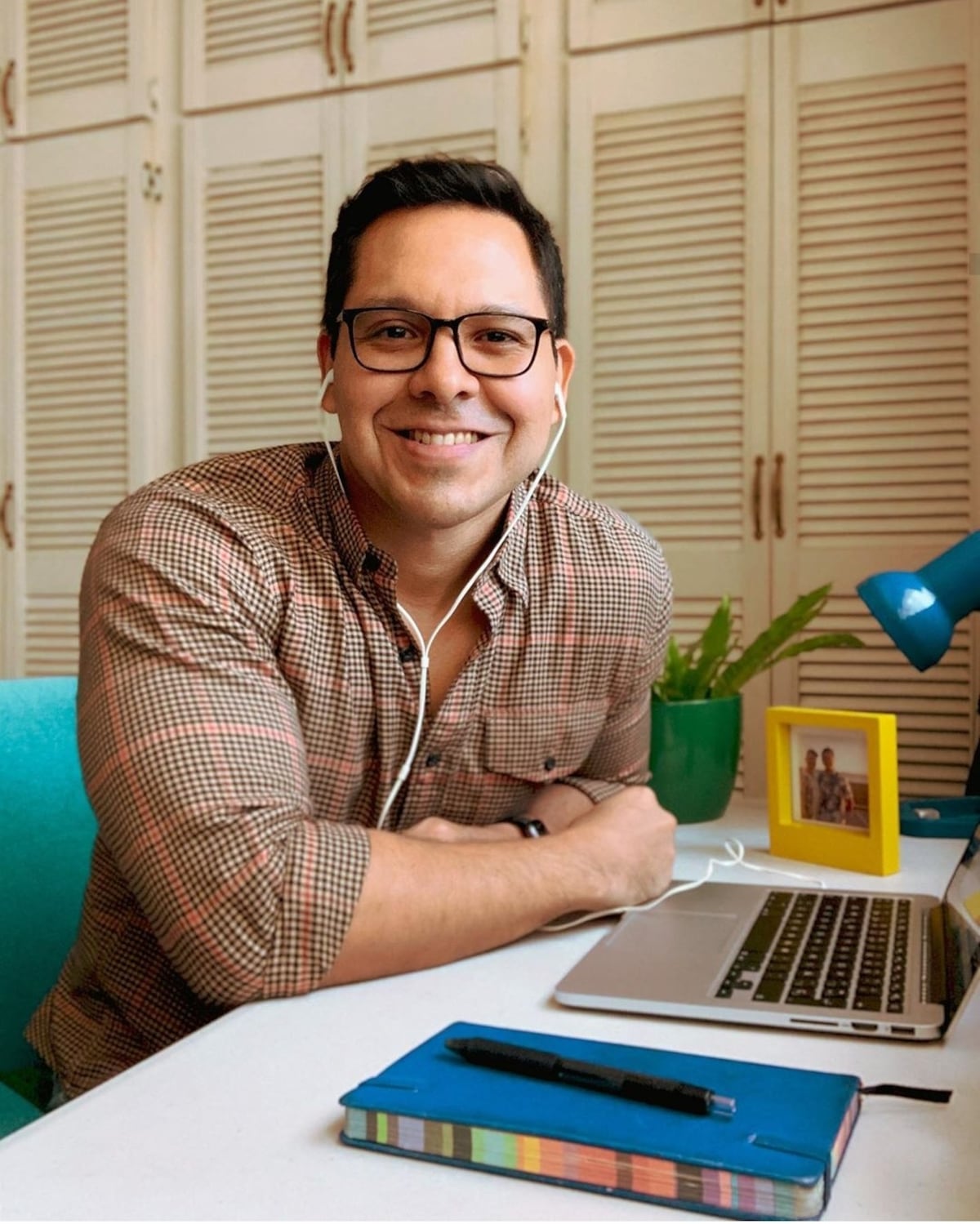 Panameños en teletrabajo: cuando la casa se convierte en un estudio de noticias o en aula de clases