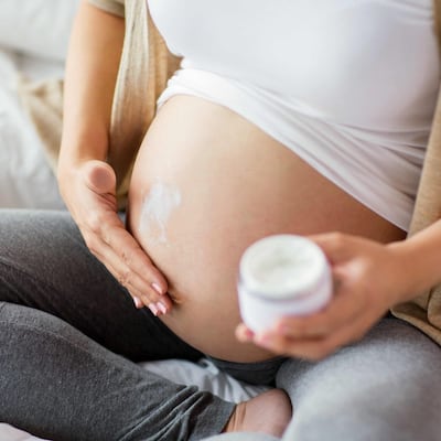 Belleza con menos químicos para la piel de la futura mamá
