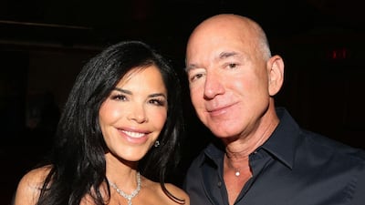 Quién es Lauren Sánchez, la periodista de origen mexicano cuya fastuosa boda con Jeff Bezos en Venecia despierta polémica