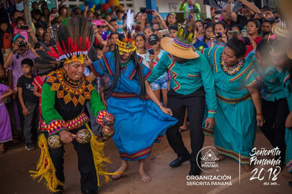 Rosa Montezuma visita su comarca por primera vez como Señorita Panamá