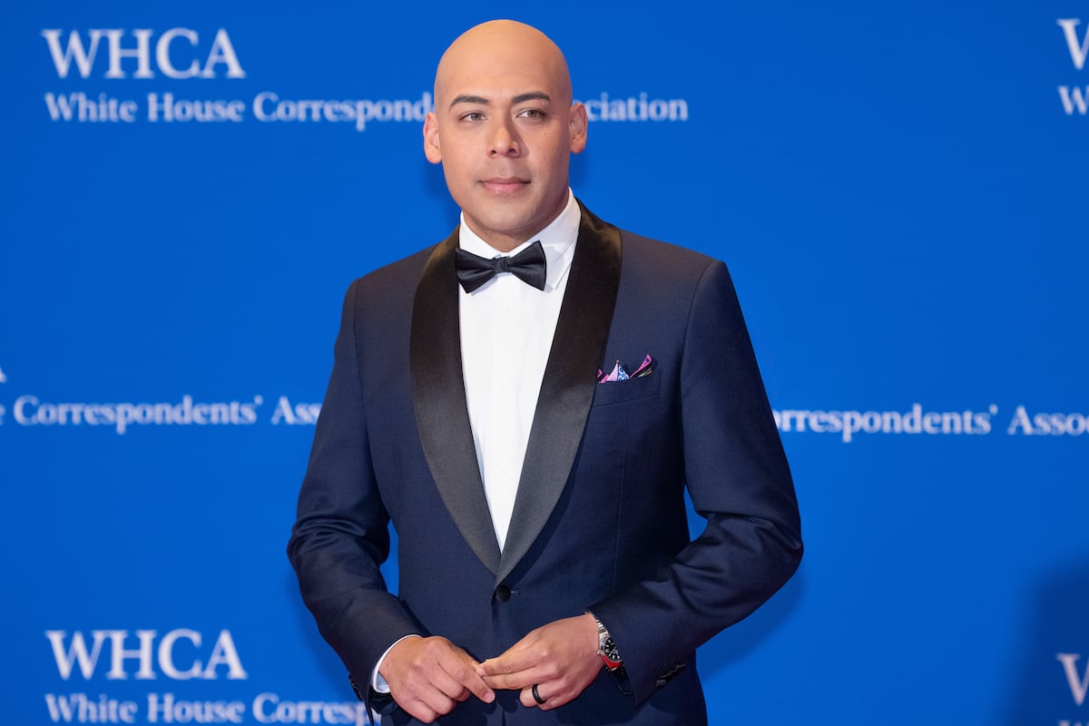 El periodista panameño Edwin Pitti y su ‘look’ de Roberto Cavalli y Jean Decort para la Cena de Corresponsales de la Casa Blanca 