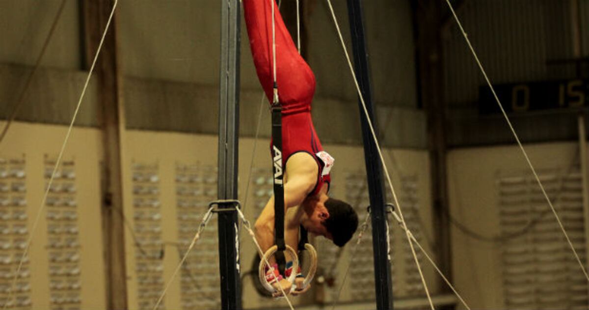 Saltos y piruetas en el festival de gimnasia de Panamá