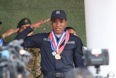 El acto de ascenso de Atheyna Bylon a Sargento primera de la Policía Nacional