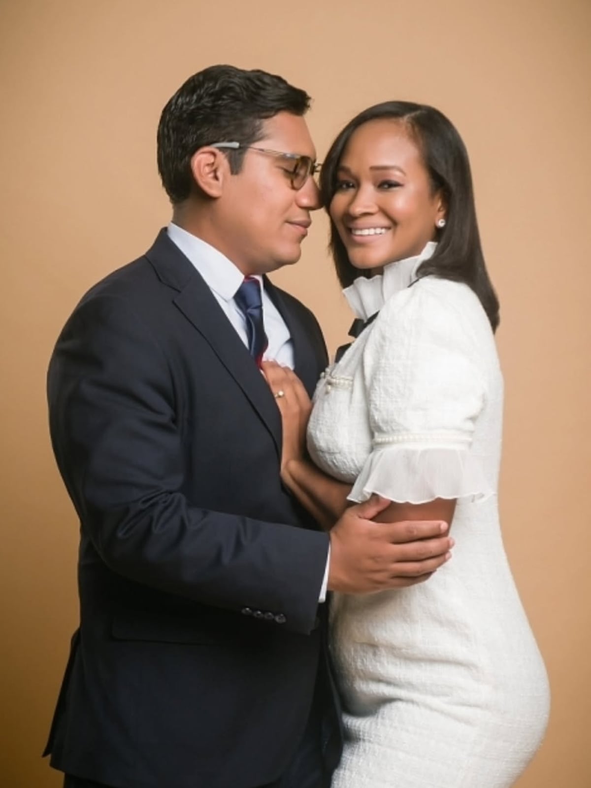 Yomatsy Hazlewood, Miss Panamá 2014 y su pareja, el periodista Félix Chávez, se gradúan con honores de la Facultad de Derecho de la Universidad de Panamá