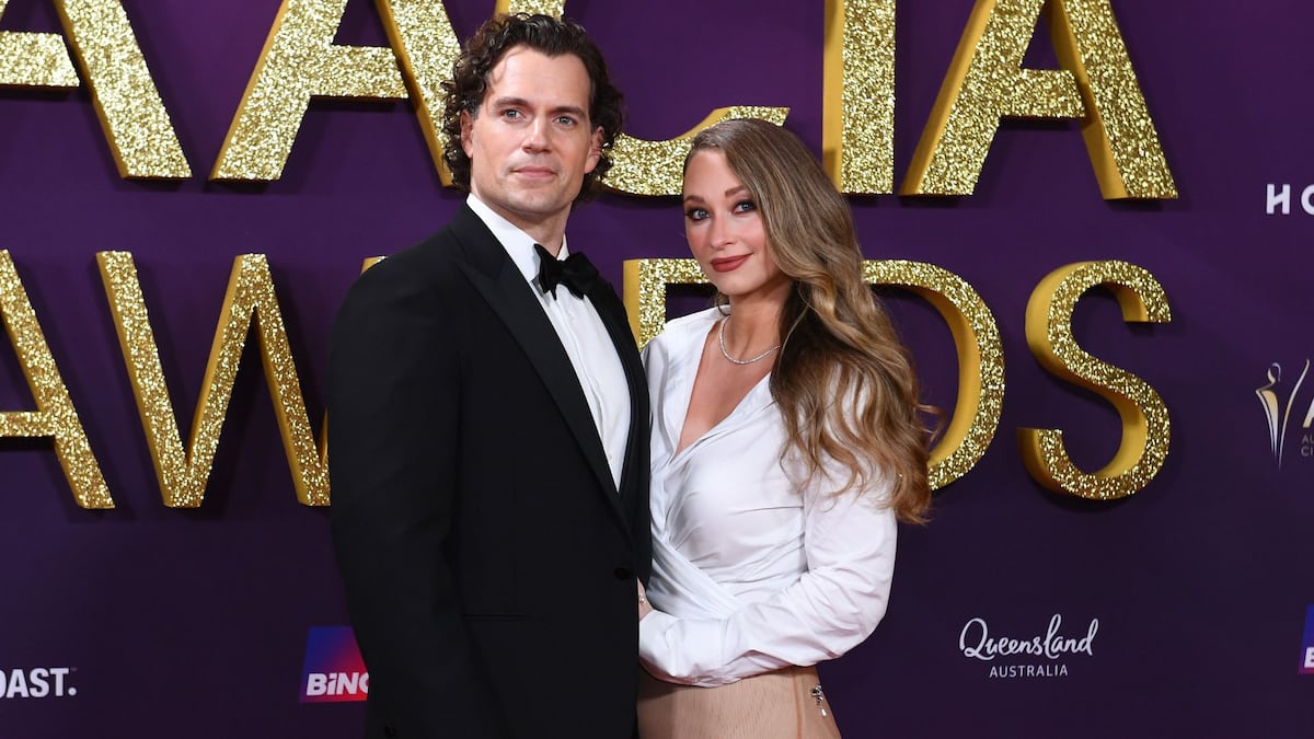 Henry Cavill revela que ha sido padre de una niña junto a Natalie Viscuso